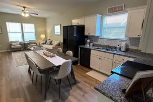 5419 Ave N 1/2, Galveston, TX 77551 - Photo 4