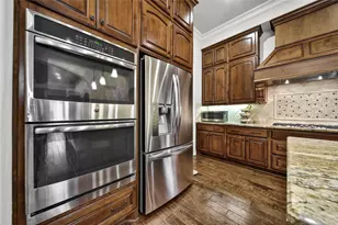 107 Berwick Ln, Montgomery, TX 77316 - Photo 8