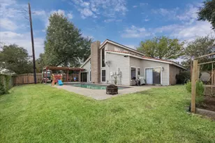 5911 Don White Ln, Houston, TX 77088 - Photo 24