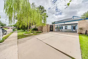 12411 Sungate Ln, Houston, TX 77071 - Photo 20
