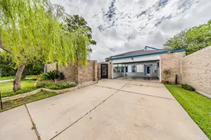 12411 Sungate Ln, Houston, TX 77071 - Photo 18