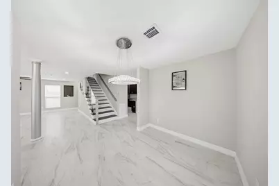 12411 Sungate Lane, Houston, TX 77071 - Photo 8