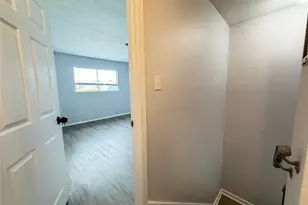 11545 Beechnut St, Houston, TX 77072 - Photo 18