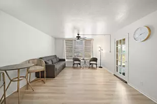 31 Dolphin St, Bayou Vista, TX 77563 - Photo 10