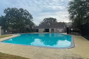 9264 Westwood Village Dr, Houston, TX 77036 - Photo 30