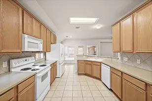 18403 Lost Maples Ct, Humble, TX 77346 - Photo 10