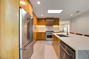 303 Isolde Dr, Houston, TX 77024 - Photo 10