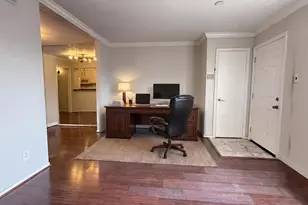 11550 Chimney Rock Rd, Houston, TX 77035 - Photo 10