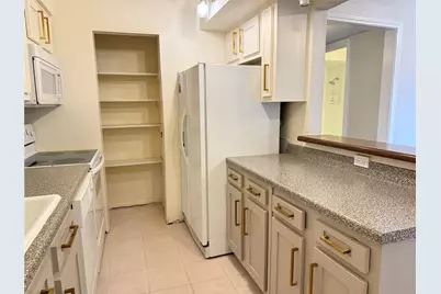 11550 Chimney Rock Road #205, Houston, TX 77035 - Photo 16