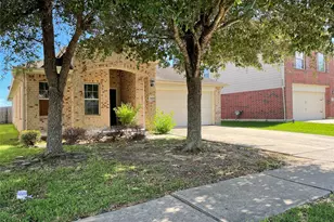 5426 Rio Dr, Baytown, TX 77521 - Photo 2