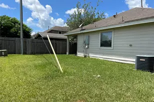 5426 Rio Dr, Baytown, TX 77521 - Photo 34
