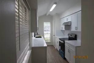 6308 1st St, Bellaire, TX 77401 - Photo 2