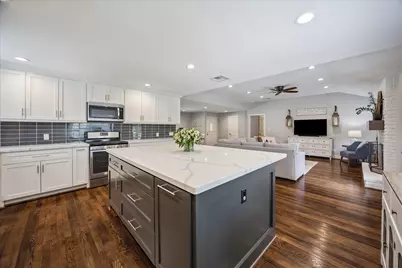 5819 Cheena Drive, Houston, TX 77096 - Photo 10
