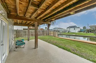 16623 Nassau Way, Jamaica Beach, TX 77554 - Photo 12