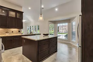 2312 Carriage Run E, Conroe, TX 77384 - Photo 12