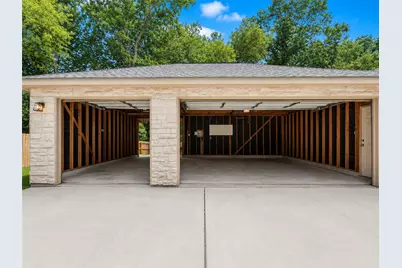 2312 Carriage Run E, Conroe, TX 77384 - Photo 34