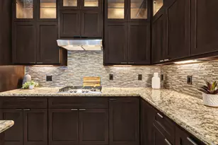 2312 Carriage Run E, Conroe, TX 77384 - Photo 8
