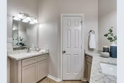 2312 Carriage Run E, Conroe, TX 77384 - Photo 20