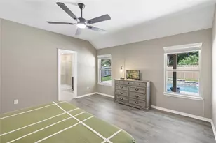 8435 Erasmus Landing Ct, Houston, TX 77044 - Photo 32