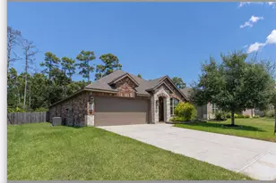 8435 Erasmus Landing Ct, Houston, TX 77044 - Photo 2