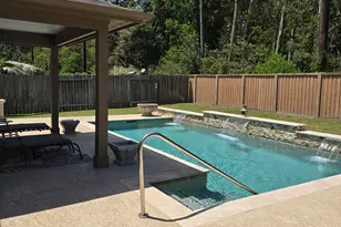 8435 Erasmus Landing Ct, Houston, TX 77044 - Photo 2