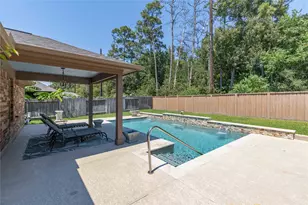 8435 Erasmus Landing Ct, Houston, TX 77044 - Photo 10