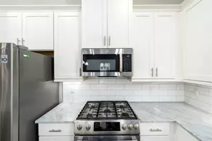 420 W 28th St, Houston, TX 77008 - Photo 10