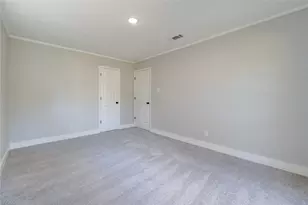 9719 Lawngate Dr, Houston, TX 77080 - Photo 34