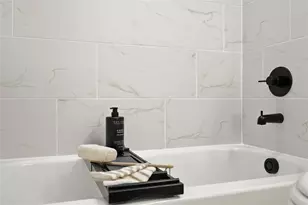 4713 Mallow St, Houston, TX 77033 - Photo 20