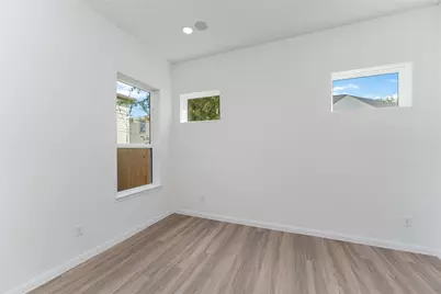 4713 Mallow Street #C/D, Houston, TX 77033 - Photo 20