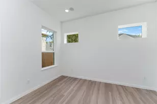 4713 Mallow St, Houston, TX 77033 - Photo 22