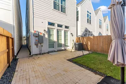 113 Coronado Street, Houston, TX 77009 - Photo 36