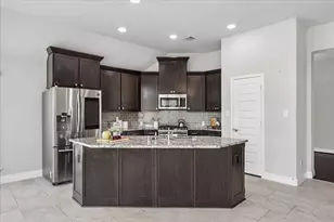 13833 Arbor Meadows Ln, Pearland, TX 77584 - Photo 6