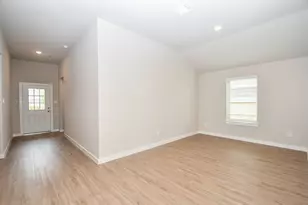 2007 Live Springs Wy, Rosenberg, TX 77471 - Photo 4