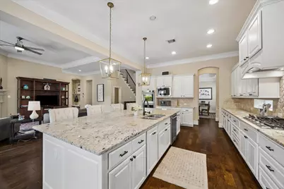 123 N Thatcher Bend Circle, The Woodlands, TX 77389 - Photo 10