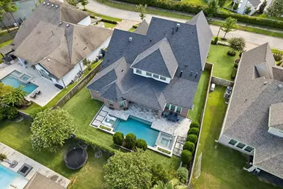 123 N Thatcher Bend Circle, The Woodlands, TX 77389 - Photo 2