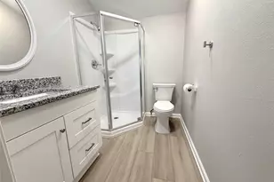 1417 5th Ave N, Texas City, TX 77590 - Photo 8