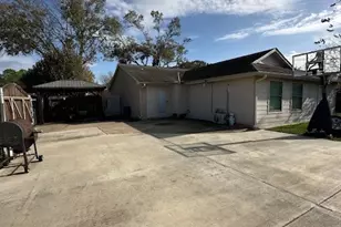 12102 SE Fairbury Dr, Houston, TX 77089 - Photo 4