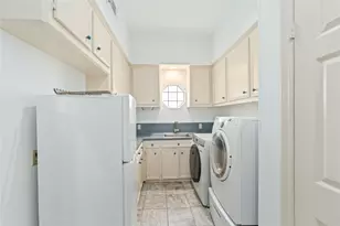 86 Heathrow Ln, Sugar Land, TX 77479 - Photo 20