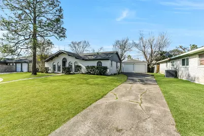 11022 Sageberry Drive, Houston, TX 77089 - Photo 2