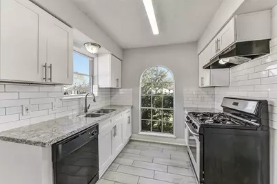 11022 Sageberry Drive, Houston, TX 77089 - Photo 12