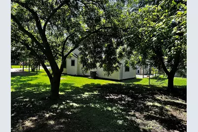 3307 Triplett Street, Bacliff, TX 77518 - Photo 22