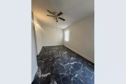 9113 Oak Knoll Lane, Houston, TX 77078 - Photo 14