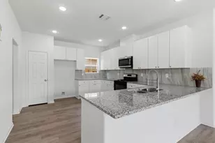 2815 Bowlin Leaf Ln, Houston, TX 77014 - Photo 12