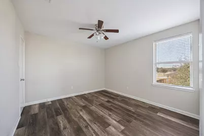 11226 Hall Ridge Court, Houston, TX 77075 - Photo 14