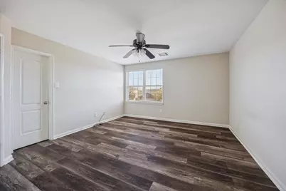 11226 Hall Ridge Court, Houston, TX 77075 - Photo 18