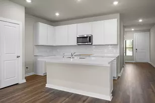 13235 Padre Bay Ln, Rosharon, TX 77583 - Photo 4