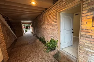 5353 Richmond Ave, Houston, TX 77056 - Photo 1