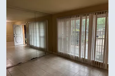 5353 Richmond Avenue #4, Houston, TX 77056 - Photo 4