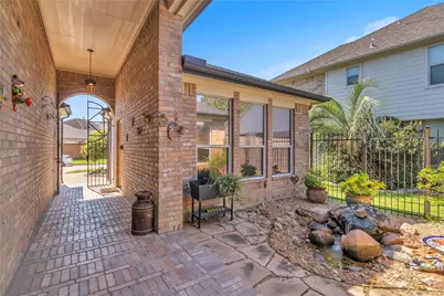 425 Cardinal Oaks, League City, TX 77565 - Photo 10